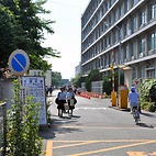<span class="qrinews-figure-title">2015年8月2日 オープンキャンパス当日</span>　今日、オープンキャンパスが開催されています。暑いです！2枚目の写真は、物理の研究室でもらった謎の眼鏡です。（撮影場所：<a href="http://www.kyushu-u.ac.jp/entrance/examination/opencampus.php" target="_blank">九州大学オープンキャンパス</a>）